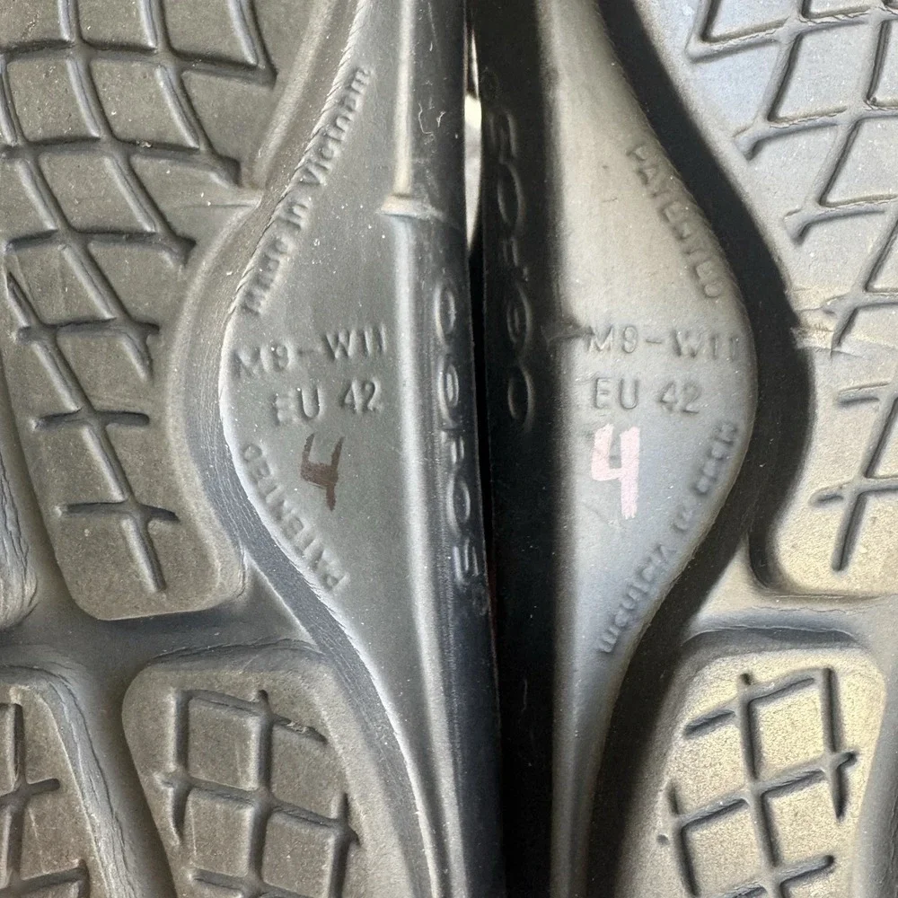 Size‎ W11/M9 - Oofos OOahh Luxe Men's Slide Sandals Metallic Recovery Shoes (4)